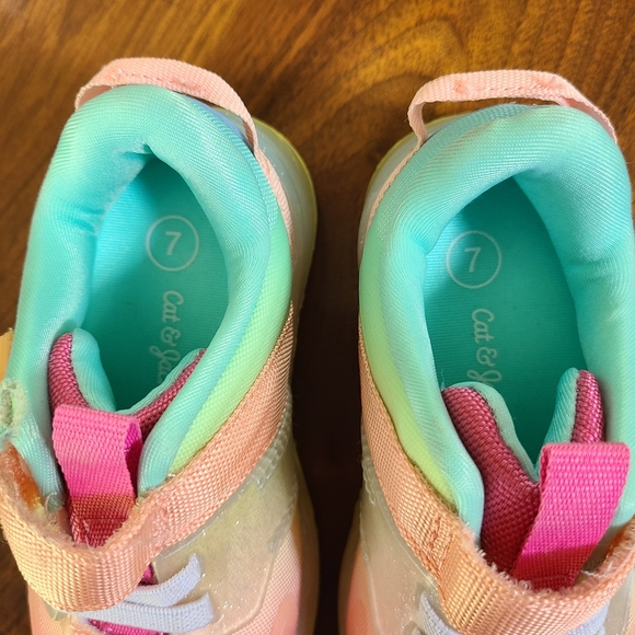 Cat & Jack Light up sneakers - Picture 3 of 5